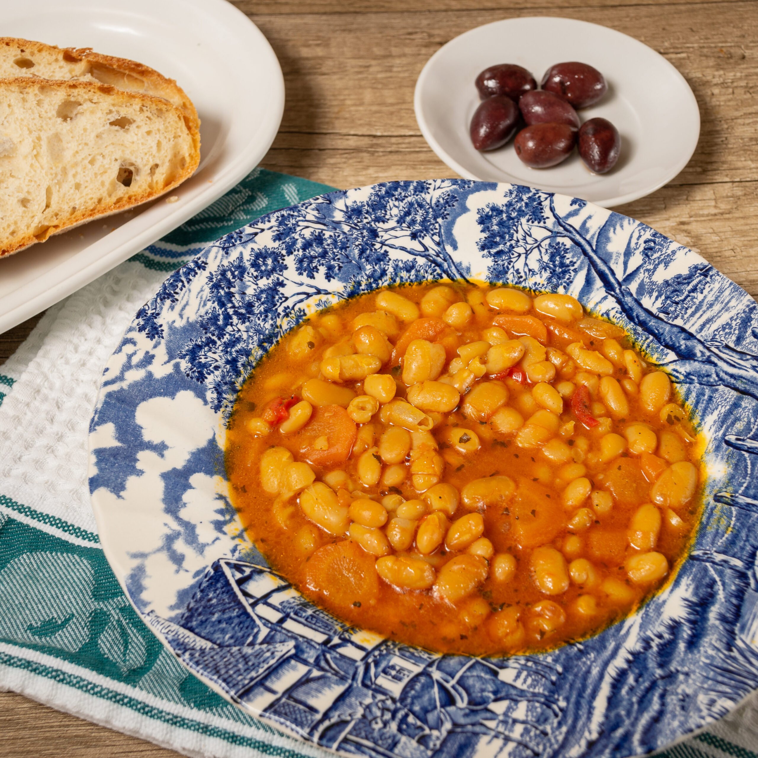 Greek bean soup